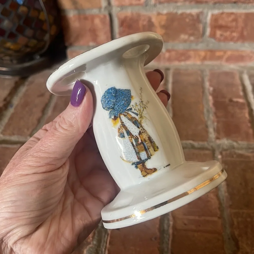 Vtg 1973 Holly Hobbie Porcelain Toothbrush Holder